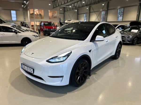 Tesla Model Y Long Range AWD 514hk - 2023