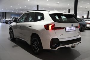 BMW X1 bild 9