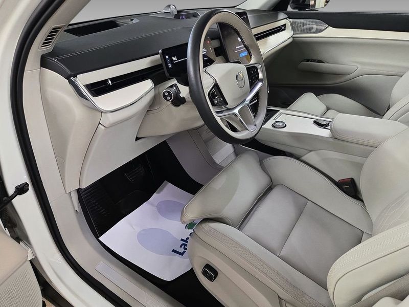 Volvo EX90 bild 11