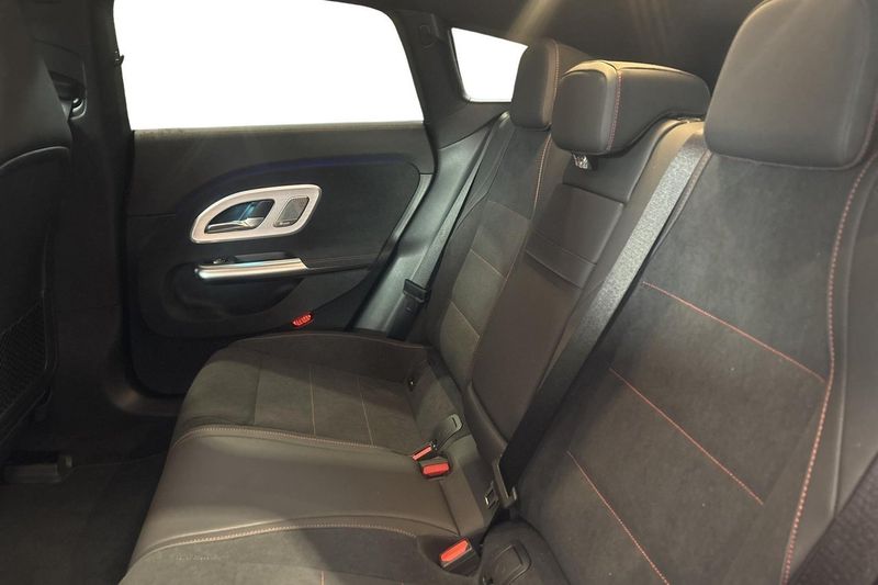 Mercedes CLA250 bild 9