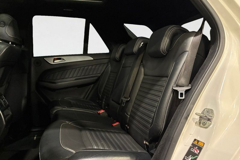 Mercedes GLE350 bild 16