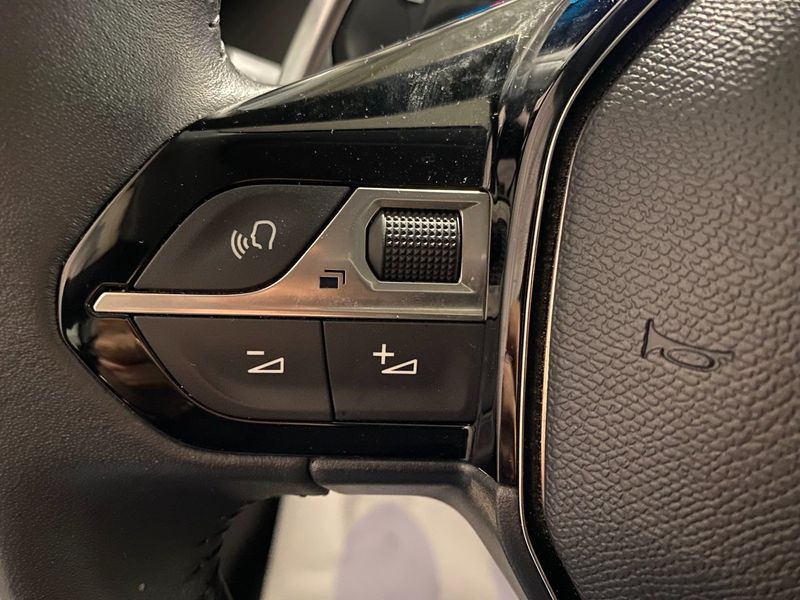 Peugeot 208 bild 19