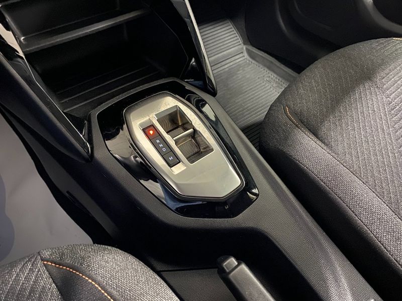 Peugeot 208 bild 16