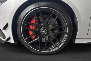 Mercedes CLA45 AMG bild 6