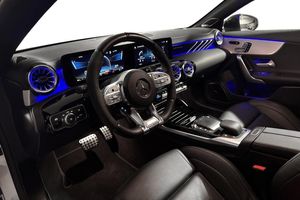 Mercedes CLA45 AMG bild 7