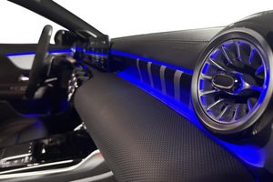 Mercedes CLA45 AMG bild 15