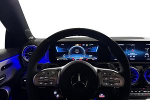 Mercedes CLA45 AMG bild 8