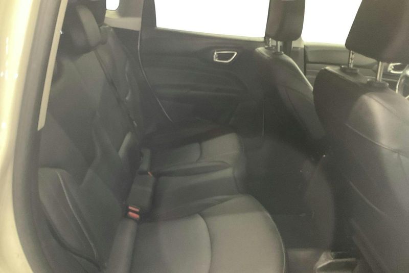 Jeep Compass bild 8