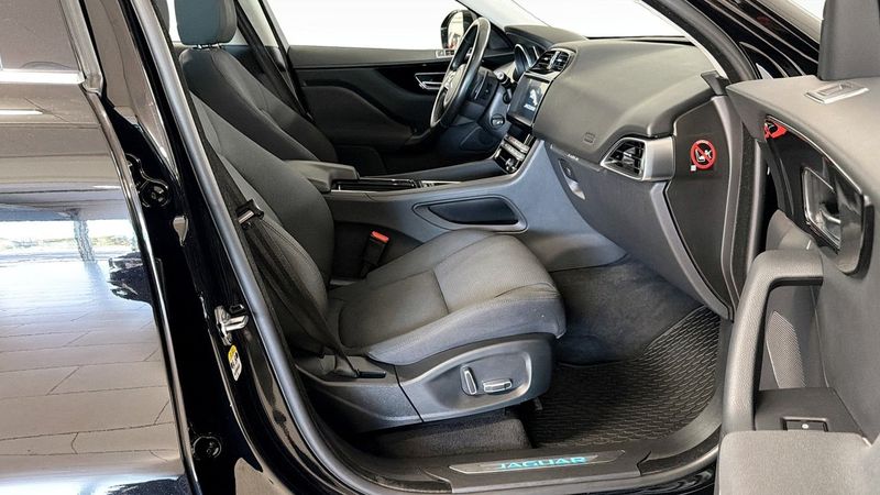 Jaguar F-Pace bild 3