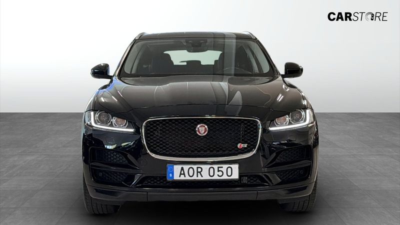 Jaguar F-Pace bild 8