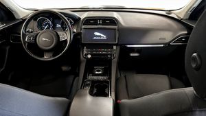 Jaguar F-Pace bild 4