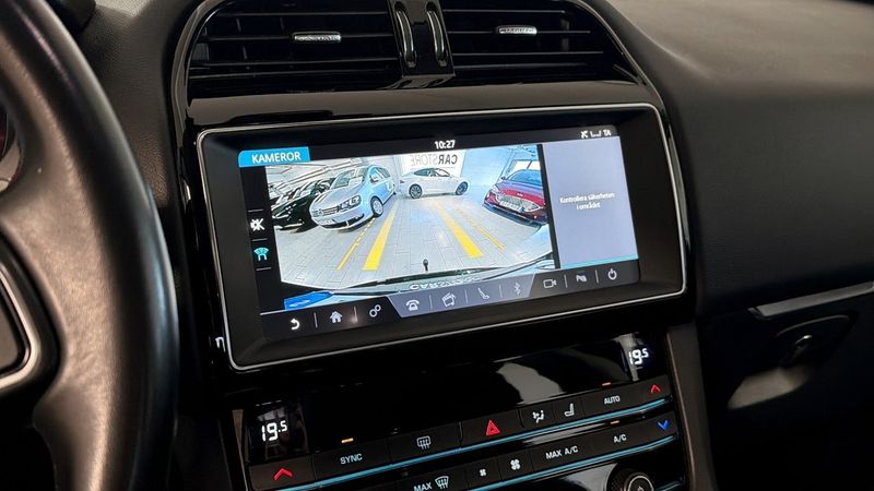 Jaguar F-Pace bild 12