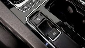 Jaguar F-Pace bild 15