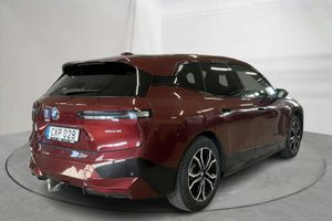 BMW iX bild 3