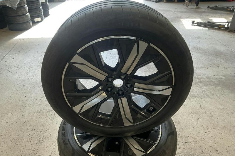 BMW iX bild 19