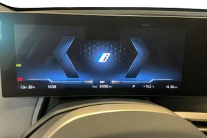BMW iX bild 10