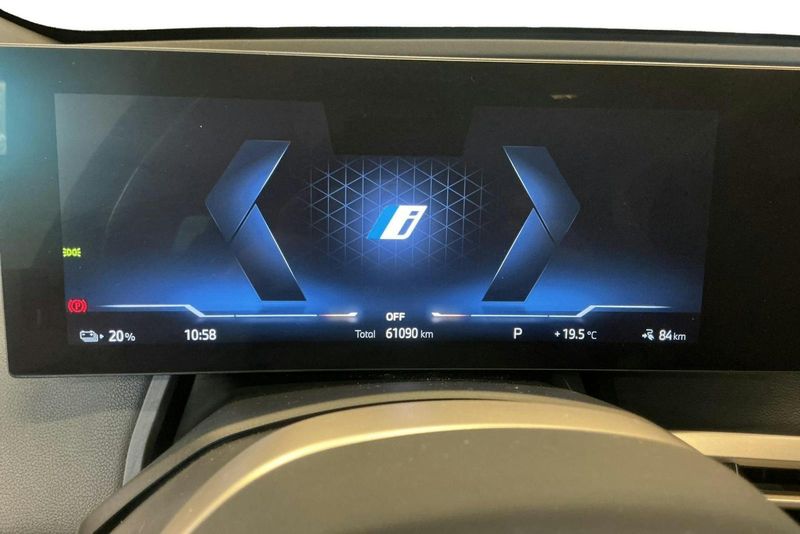 BMW iX bild 10