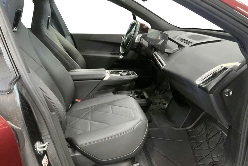 BMW iX bild 7