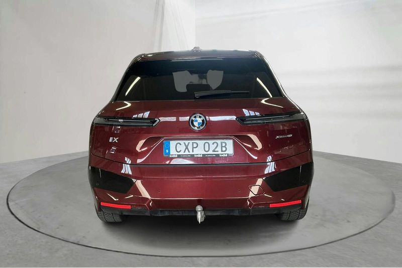 BMW iX bild 5