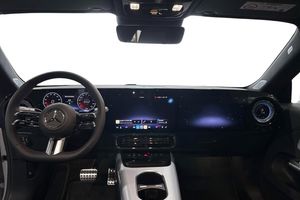 Mercedes CLA250 bild 9
