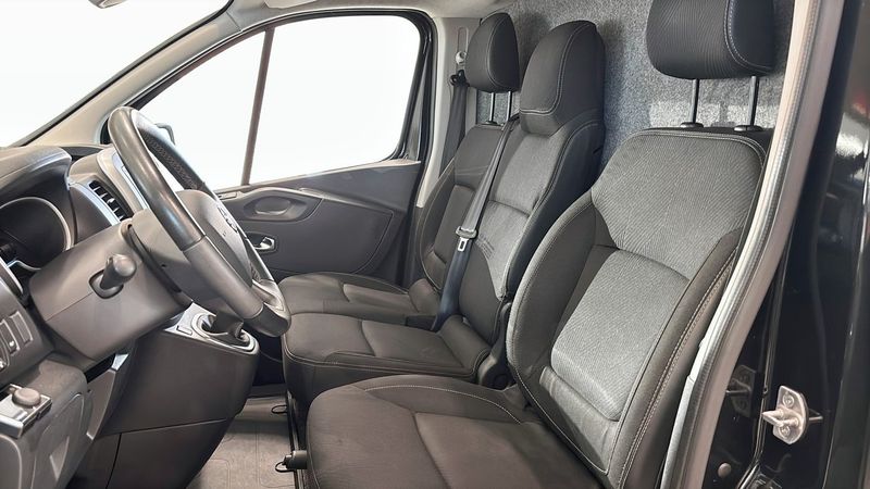 Nissan NV300 bild 5