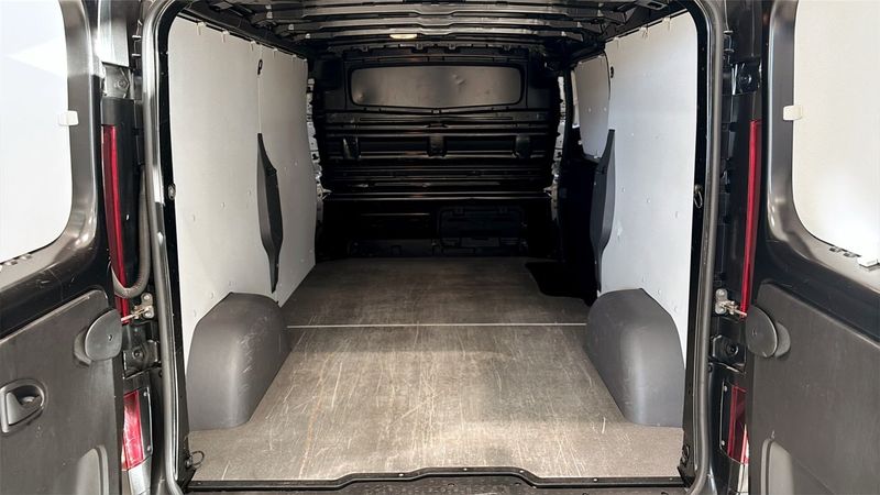 Nissan NV300 bild 10