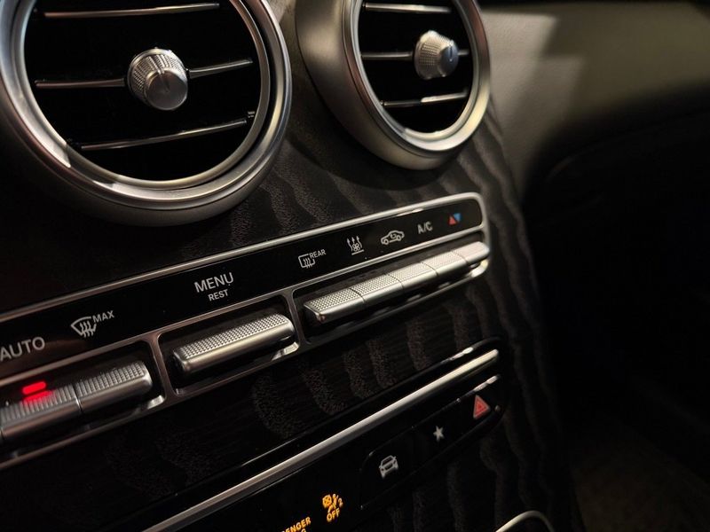 Mercedes GLC220 bild 16