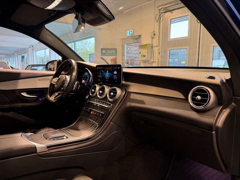Mercedes GLC220 bild 9