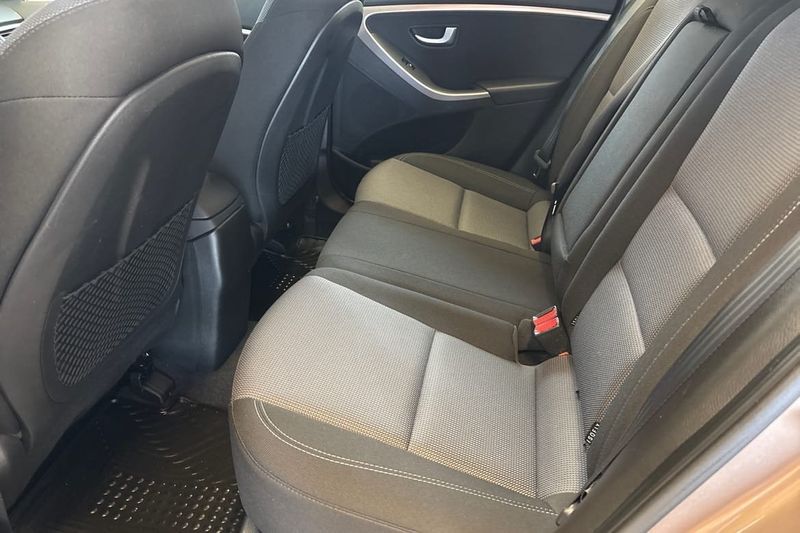 Hyundai i30 bild 12