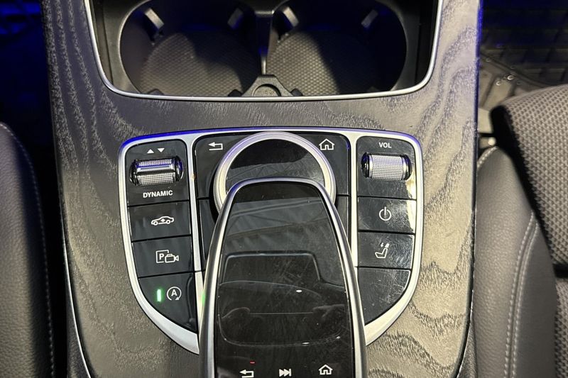 Mercedes E220 bild 28