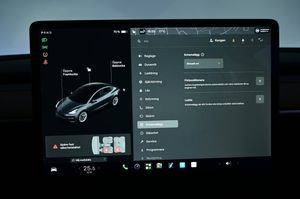 Tesla Model 3 bild 15
