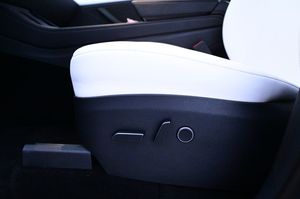 Tesla Model Y bild 11