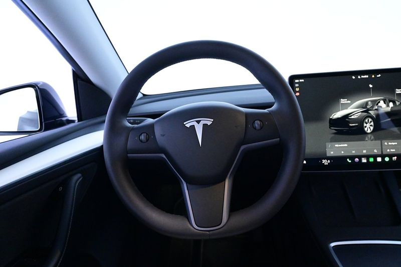 Tesla Model Y bild 7