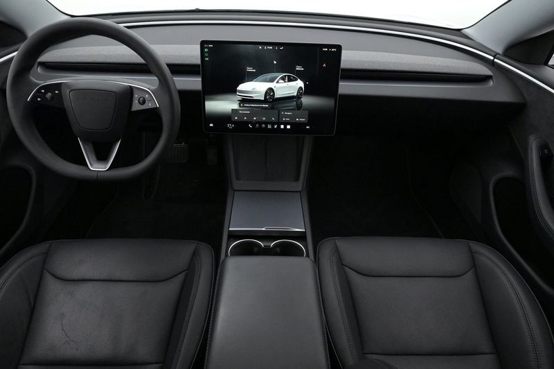 Tesla Model 3 bild 6