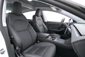 Tesla Model 3 bild 11