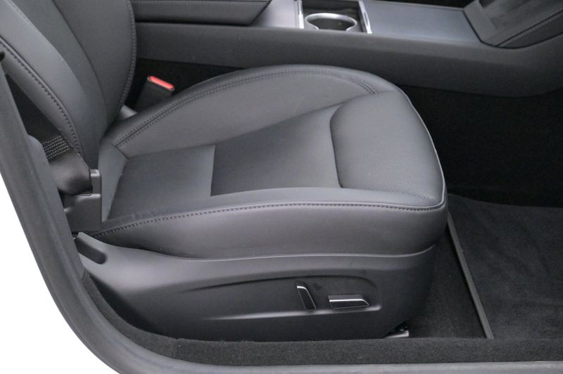 Tesla Model 3 bild 12
