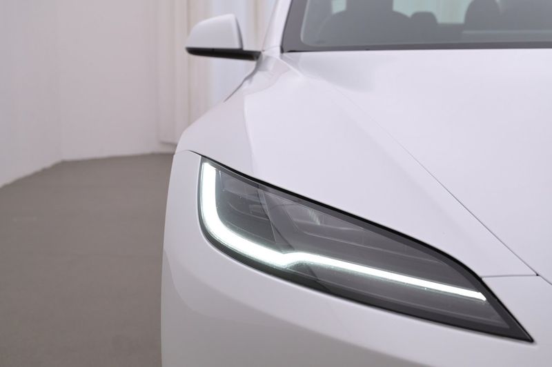 Tesla Model 3 bild 26