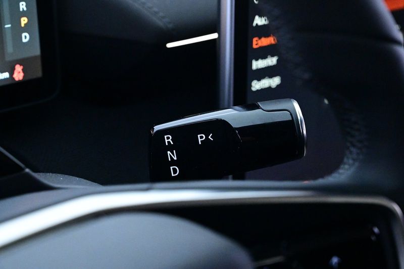 Polestar 4 bild 8