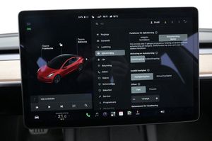 Tesla Model 3 bild 16