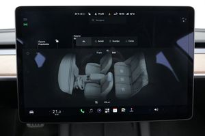 Tesla Model 3 bild 21