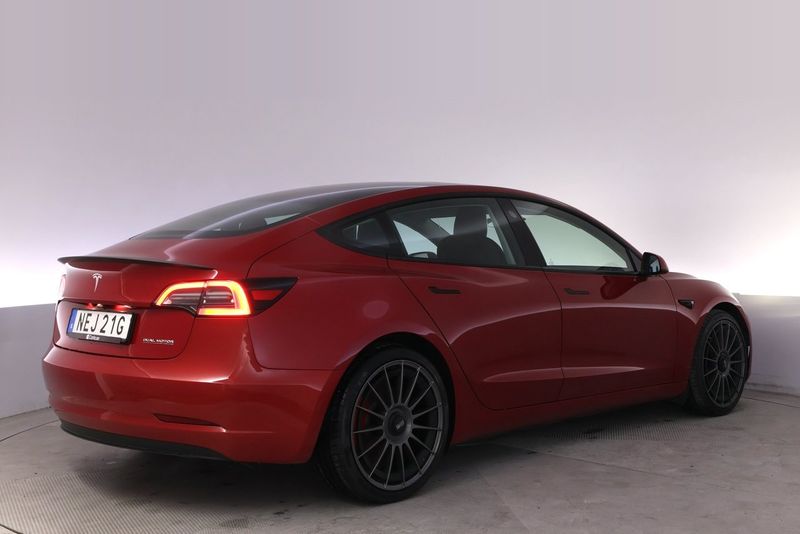 Tesla Model 3 bild 5