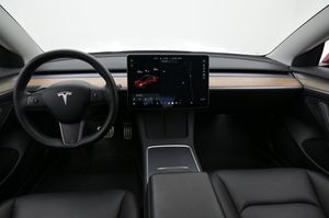 Tesla Model 3 bild 6