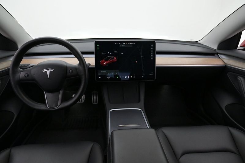 Tesla Model 3 bild 6
