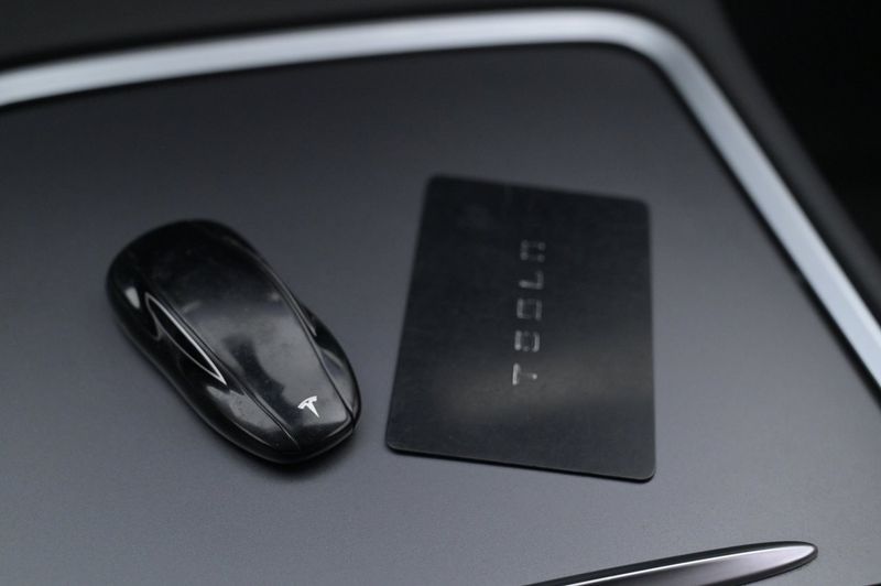 Tesla Model 3 bild 24