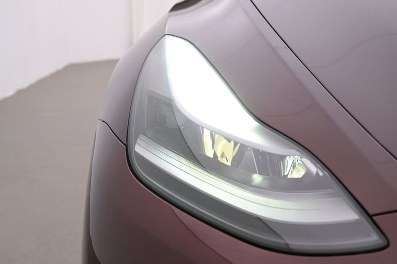Tesla Model Y bild 26