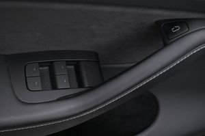 Tesla Model Y bild 10