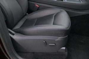 Tesla Model Y bild 13