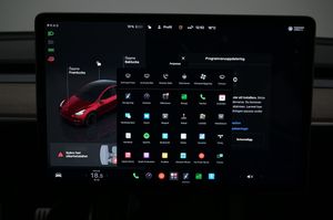 Tesla Model Y bild 22