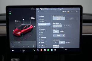 Tesla Model Y bild 16