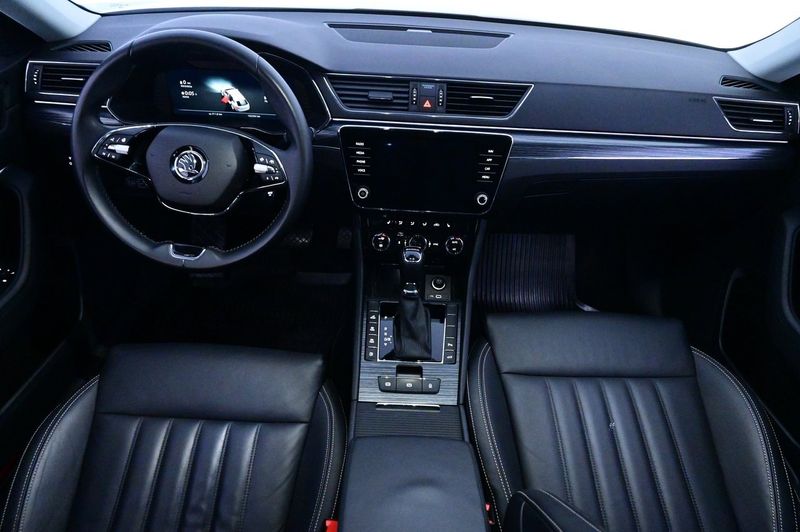 Skoda Superb bild 6